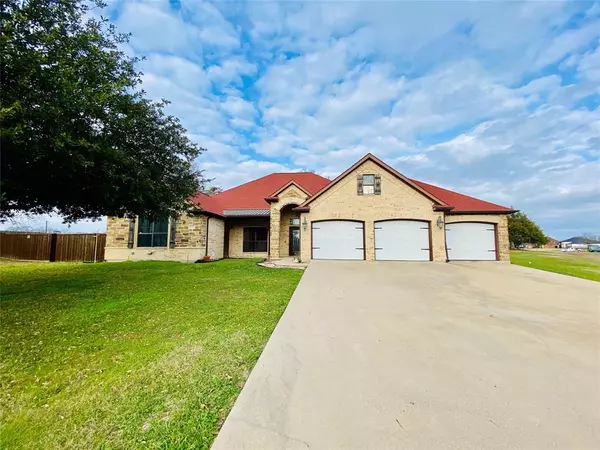 10545 Lago Vista, Quinlan, TX 75474