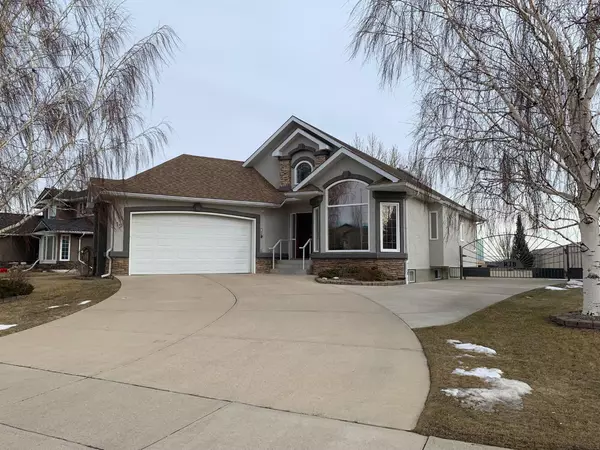 15 Canyon BLVD West, Lethbridge, AB T1K 6X6