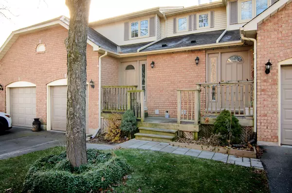 Hamilton, ON L8B 0C6,79 Braeheid AVE #6