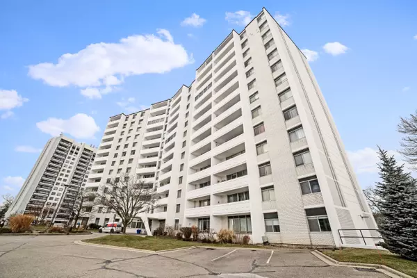 15 Towering Heights BLVD #802, Niagara, ON L2T 3G7