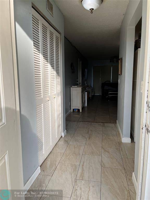 Boca Raton, FL 33428,9949 Sandalfoot Blvd  #512