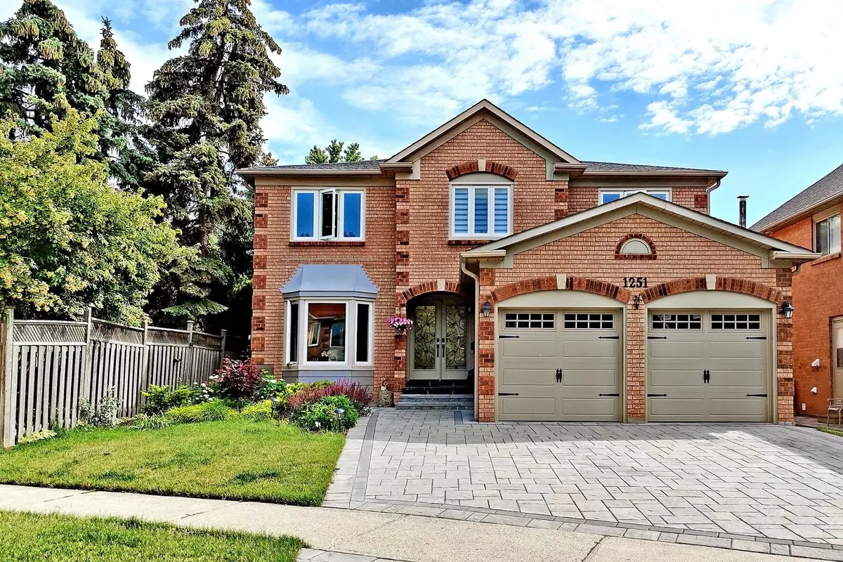 Oakville, ON L6M 2V1,1251 Kings College DR