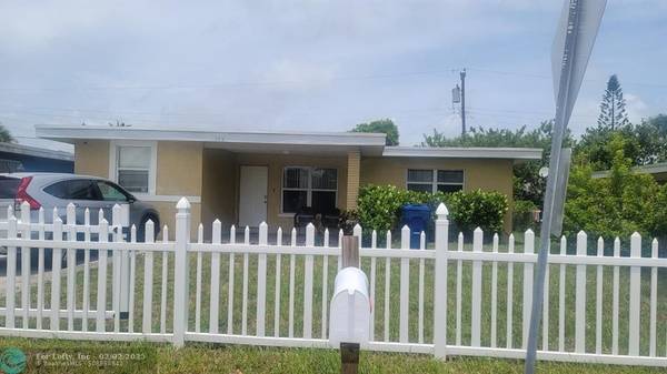 146 W 17th St, Riviera Beach, FL 33404