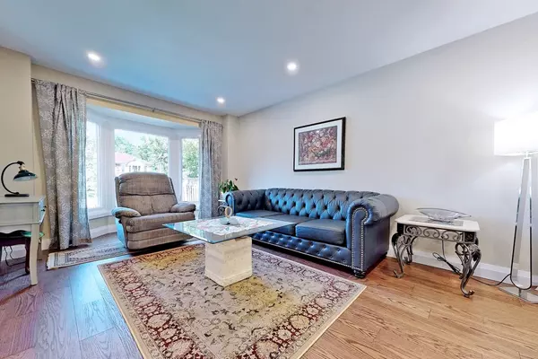 Oakville, ON L6M 2V1,1251 Kings College DR