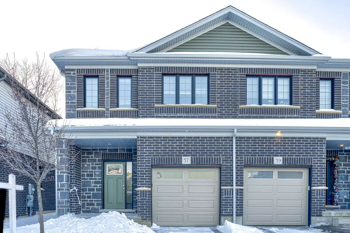 Kitchener, ON N2R 0P8,57 Woodedge CIR