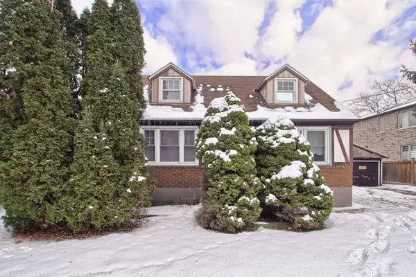 10 Dromore CRES, Toronto C07, ON M2R 2H5