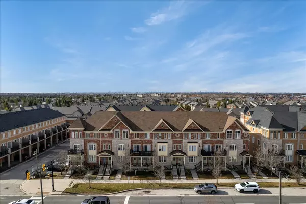 Markham, ON L6E 0C2,2245 Bur Oak AVE #86