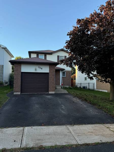 124 courtney CRES, Orangeville, ON L9W 4S3