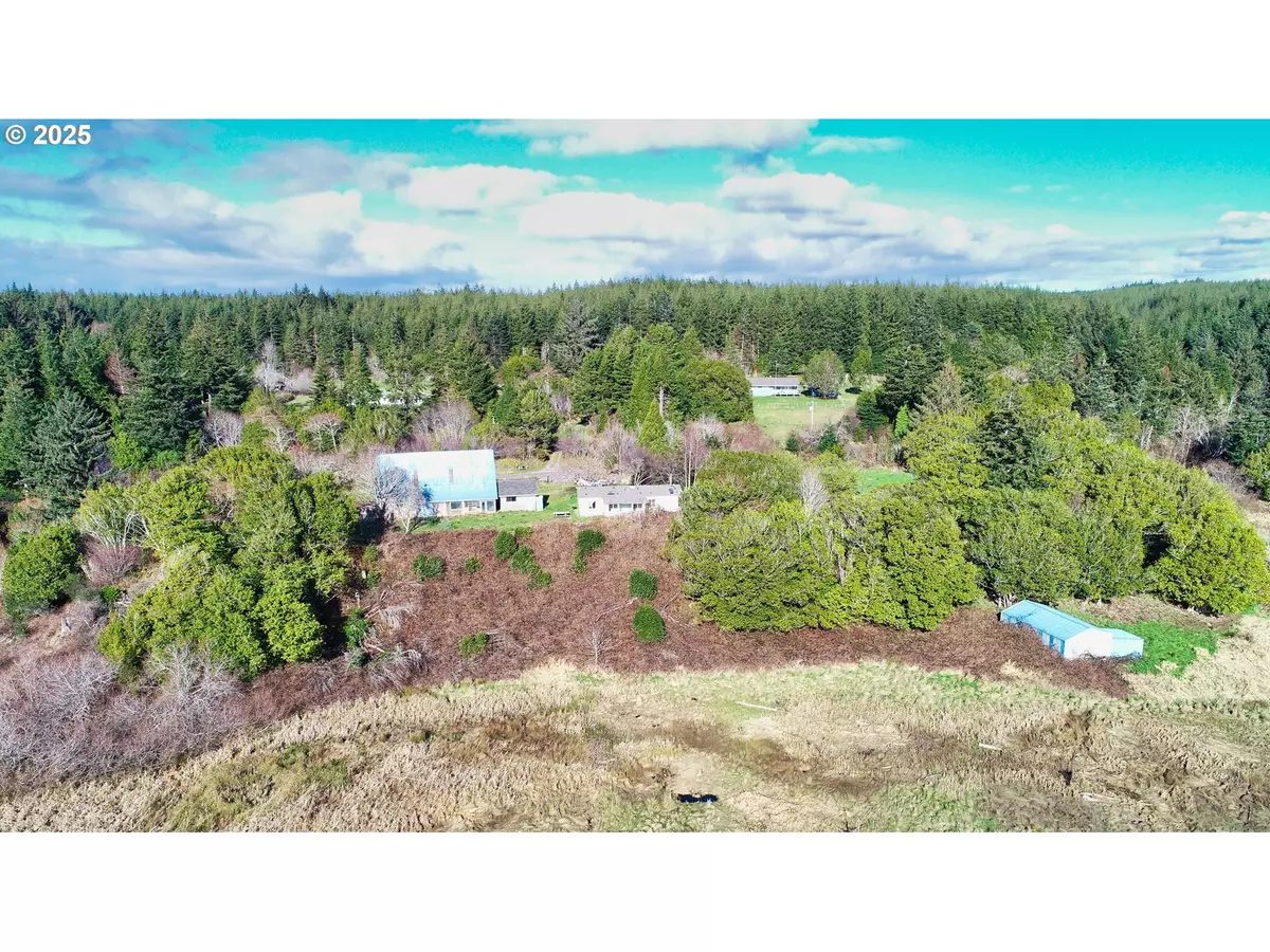 Bandon, OR 97411,83832 N BANK LN