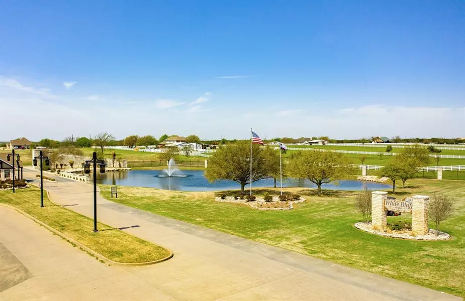 18060 Forrest Drive, Whitney, TX 76692