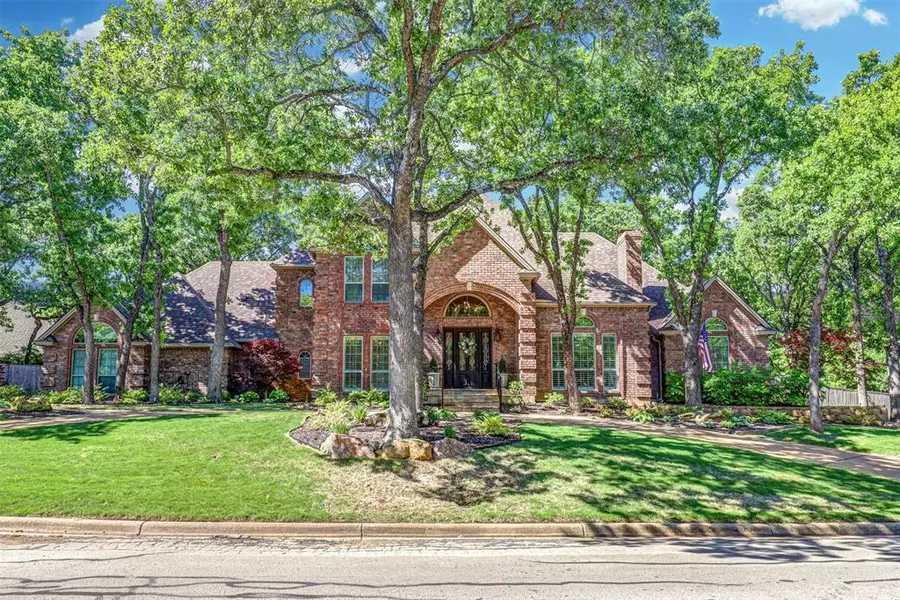 804 Runnymede Road, Keller, TX 76248