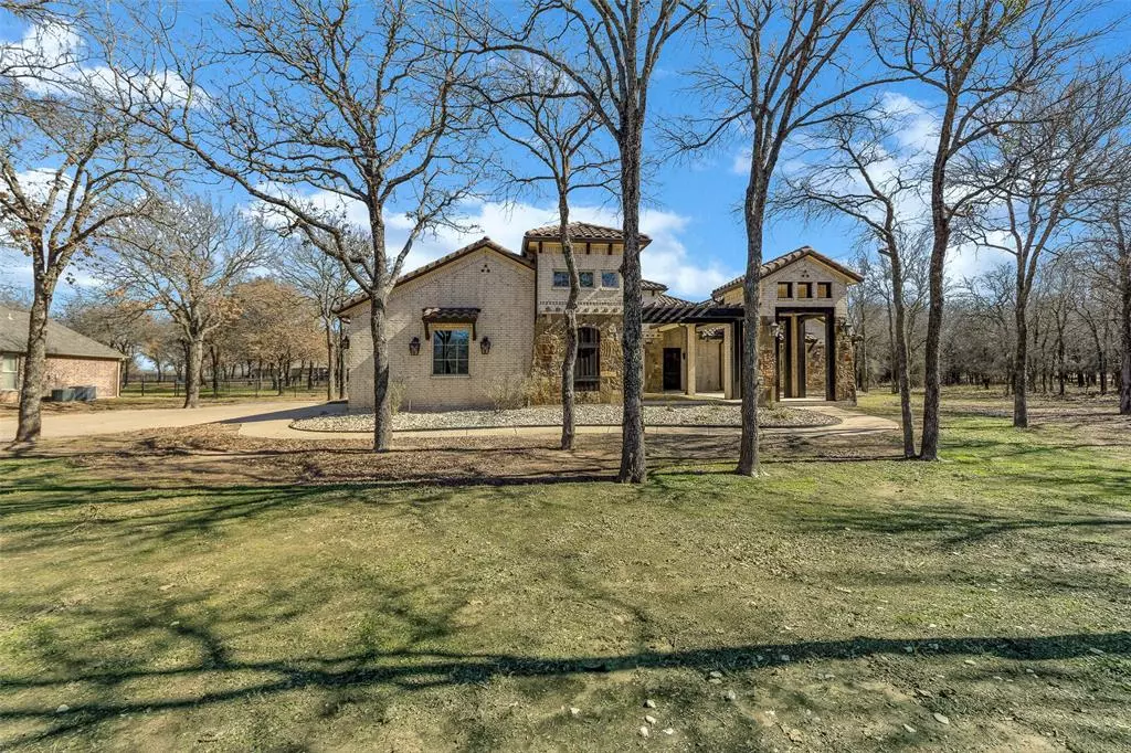 Lipan, TX 76462,329 Sugartree Circle