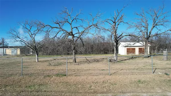 Mineral Wells, TX 76067,912 SW 19th Street