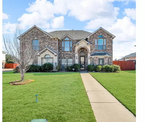 Kennedale, TX 76060,801 Sunrise Drive