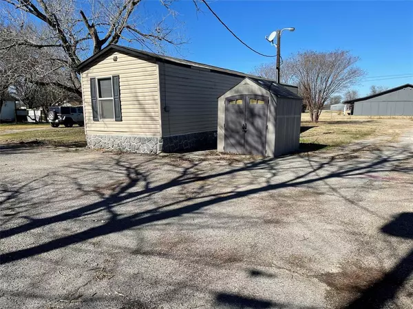 Whitney, TX 76692,1004 E Davis Street