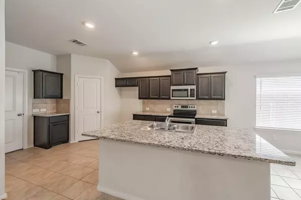 Fort Worth, TX 76131,709 High Summit Trail