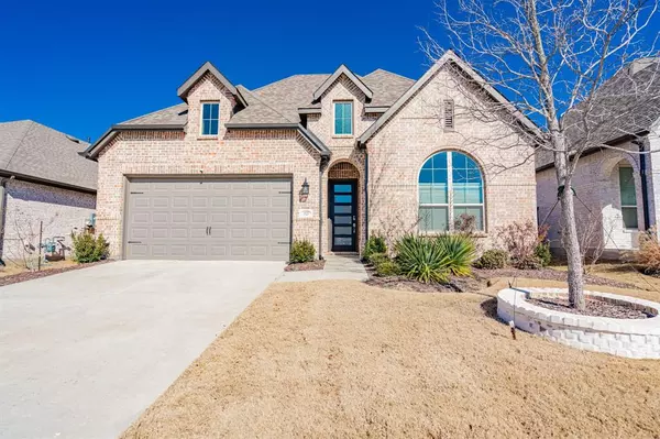 1925 Braided Mane Avenue, Aubrey, TX 76227