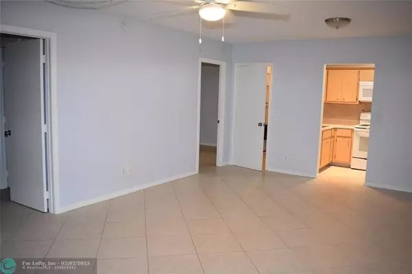 Fort Lauderdale, FL 33316,2900 BANYAN  #308