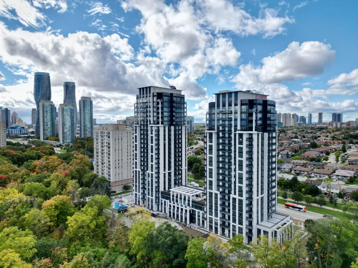 Mississauga, ON L5A 4L4,202 Burnhamthrope ST E #1210