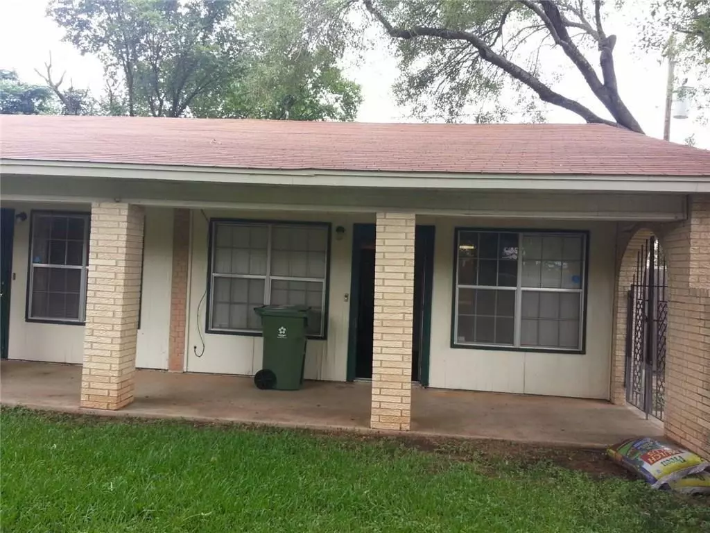 Arlington, TX 76012,1724 W Sanford Street W #D