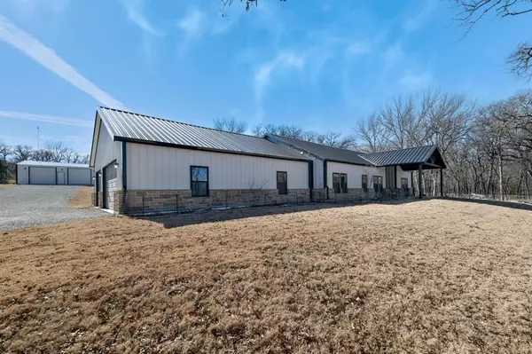 Alvord, TX 76225,135 Banjo Court