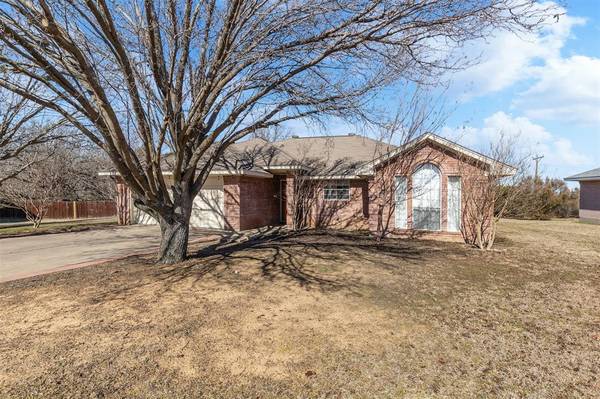 616 Pine Bluff Street, Keene, TX 76031