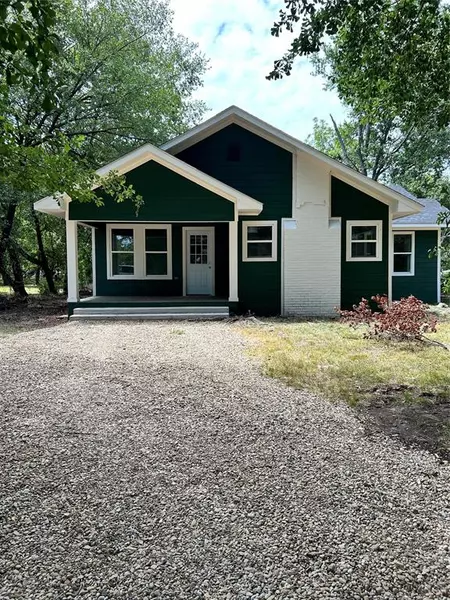 304 3rd Street, Kerens, TX 75144