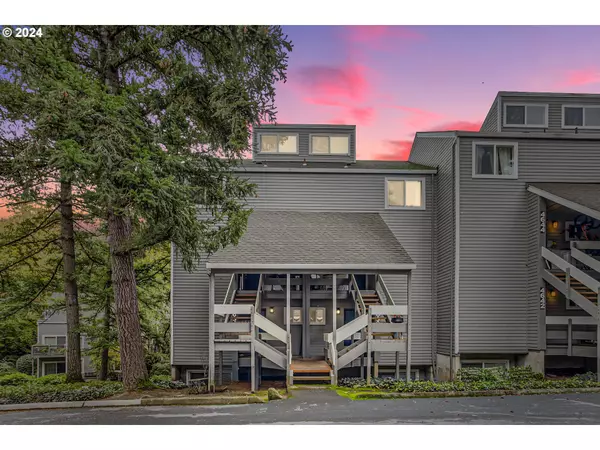 4640 LOWER DR, Lake Oswego, OR 97035