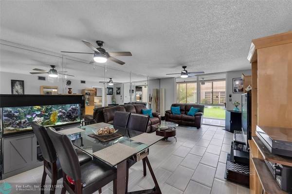 Boca Raton, FL 33496,19000 Stewart Cir  #5