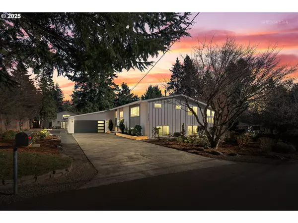 16900 GASSNER LN, Lake Oswego, OR 97035