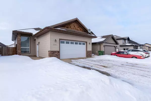 3904 41A AVE, Lloydminster, SK S9V 2J3