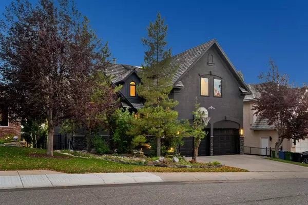 Calgary, AB T3H 3A3,44 Sierra Vista Close SW