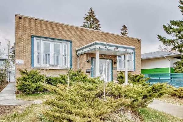 2820 Morley TRL NW, Calgary, AB T2M 4G7