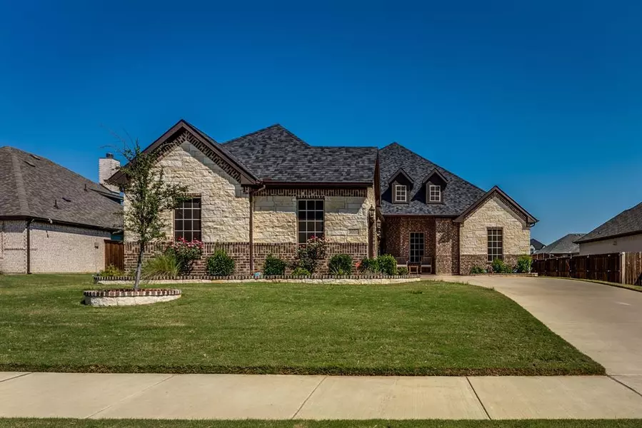 3016 Capital Hill Drive, Burleson, TX 76028