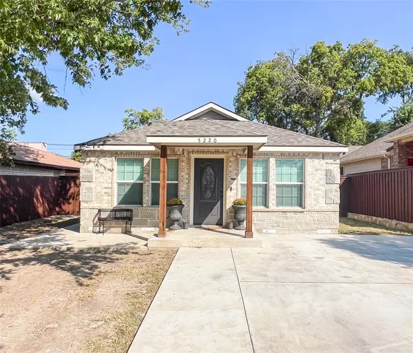 5220 Cowden Street, Sansom Park, TX 76114