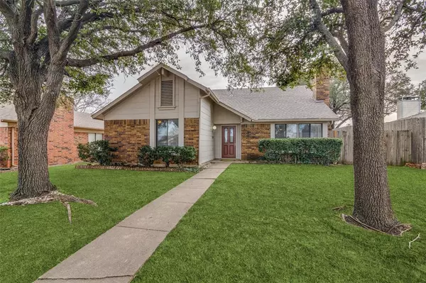 2614 Holy Cross Lane, Garland, TX 75044