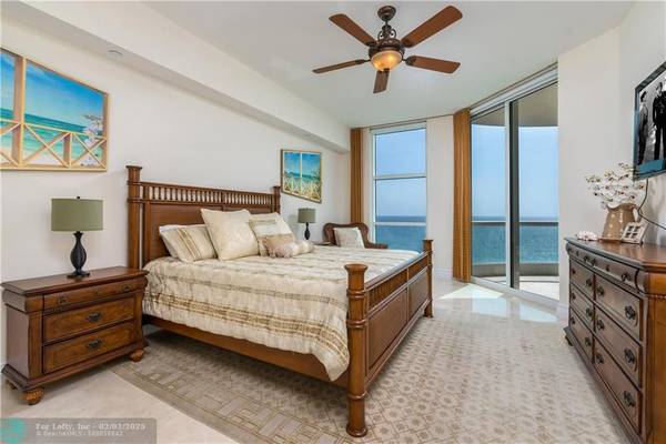 Sunny Isles Beach, FL 33160,16051 Collins Ave  #1202