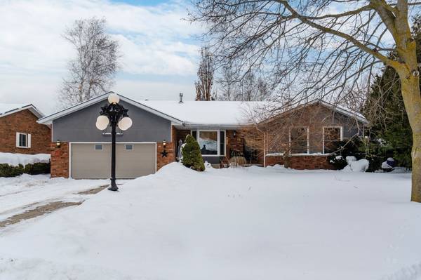 16 Smart CT, Collingwood, ON L9Y 4S1