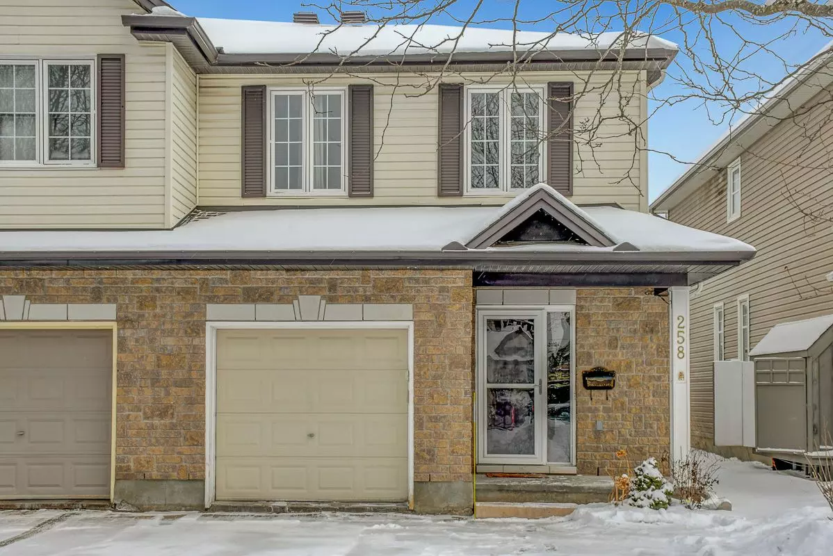 Stittsville - Munster - Richmond, ON K2S 0B7,258 Horseshoe CRES