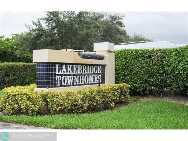 215 SW 3rd St  #215, Pompano Beach, FL 33060