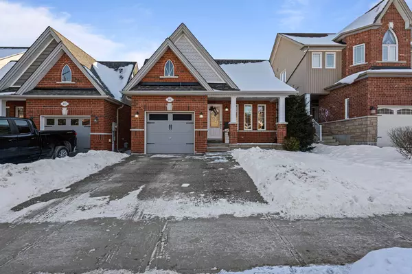 1841 Lamstone ST, Innisfil, ON L9S 4Z8