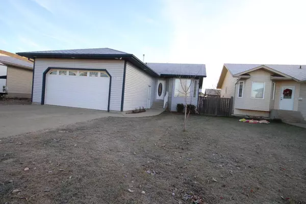 3705 46 AVE, Lloydminster, SK S9V 2B9