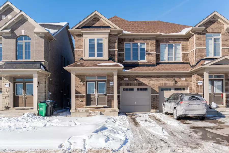 95 Cobriza CRES, Brampton, ON L7A 5A6