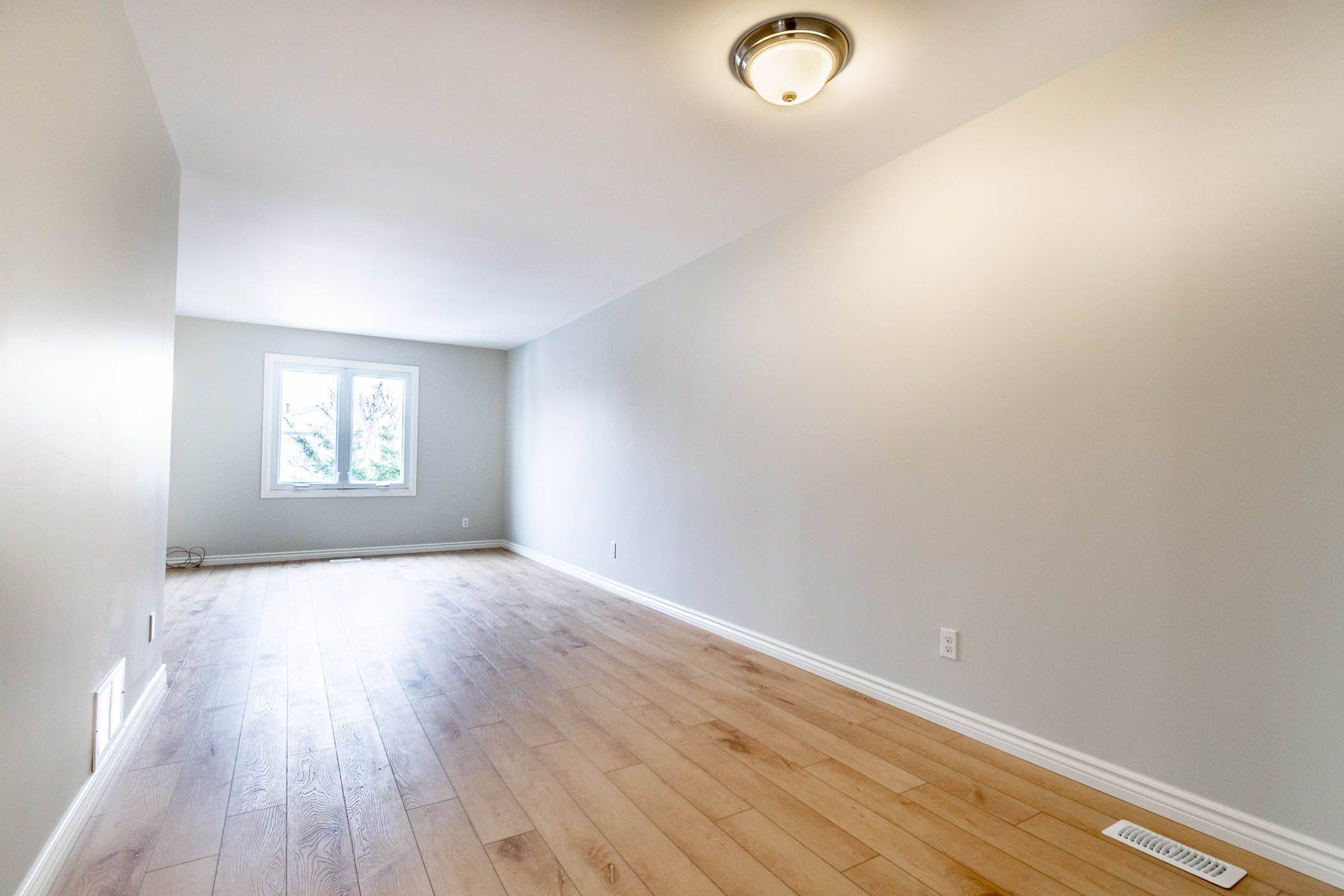 Welland, ON L3C 6R8,29 Briarsdale CRES