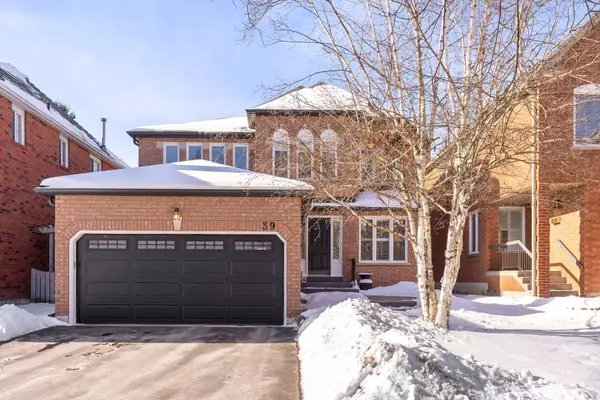 39 Mahogany CT, Aurora, ON L4G 6M8