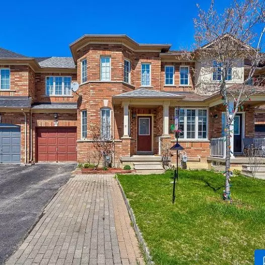 28 Pompano PL, Brampton, ON L6P 1N5