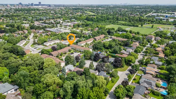 Oakville, ON L6H 1K1,41 Nadia PL #37