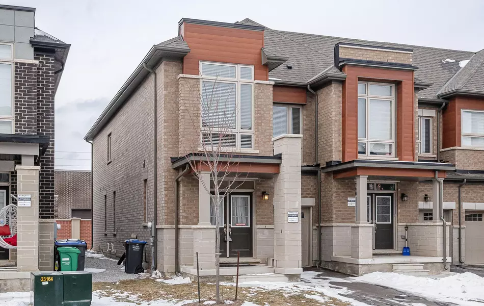 10 Donald Ficht CRES, Brampton, ON L7A 5H8