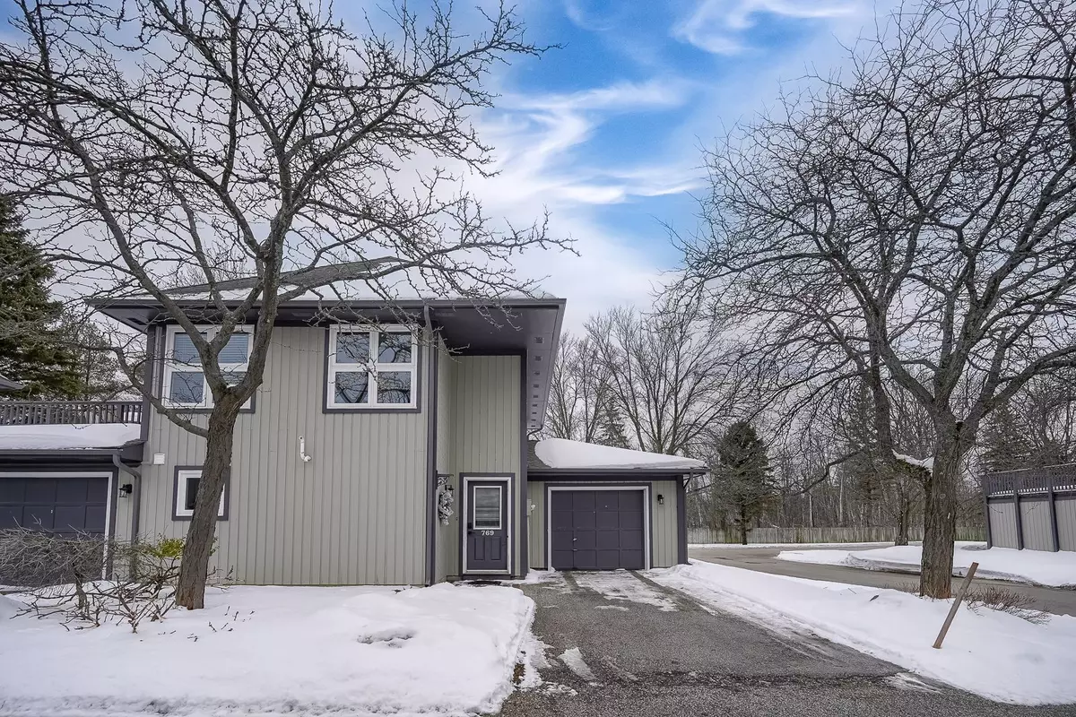 Collingwood, ON L9Y 5C7,769 Johnston Park AVE #16