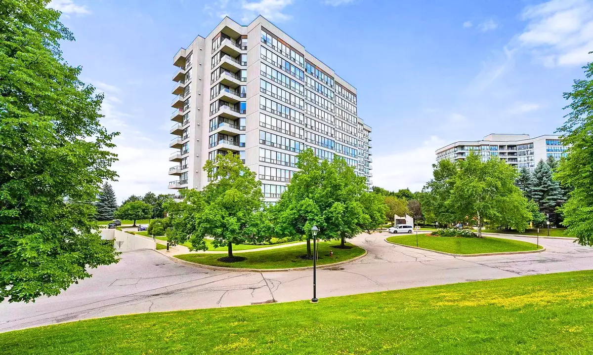 Brampton, ON L6S 5Y3,10 Laurelcrest ST #207